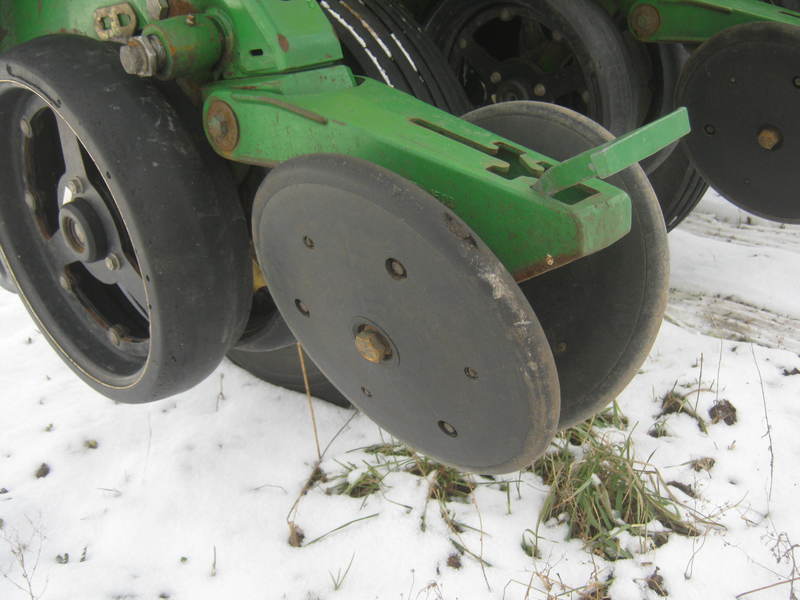 Planting Equipment  John Deere 1750 Planter   Photo